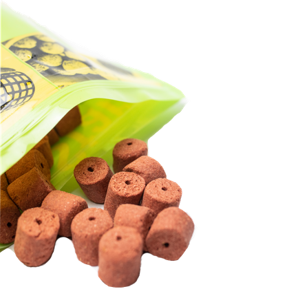 Pellet haczykowy z dziurką 12 mm WAGGLER - Truskawka 500g