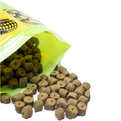 Pellet haczykowy z dziurką 8 mm WAGGLER - Lin/Karaś 500g